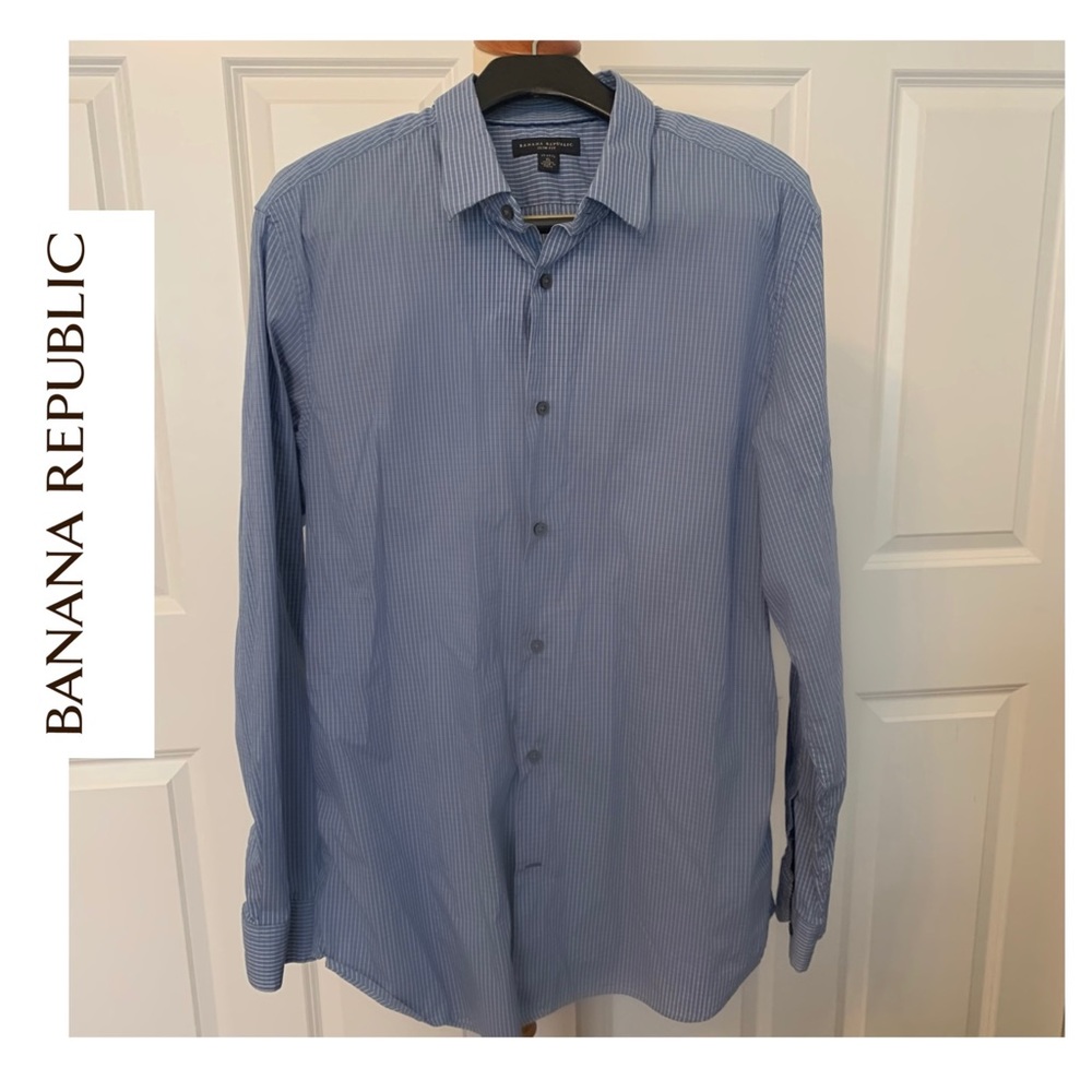 Banana Republic Men’s Slim Fit Blue Dress Shirt